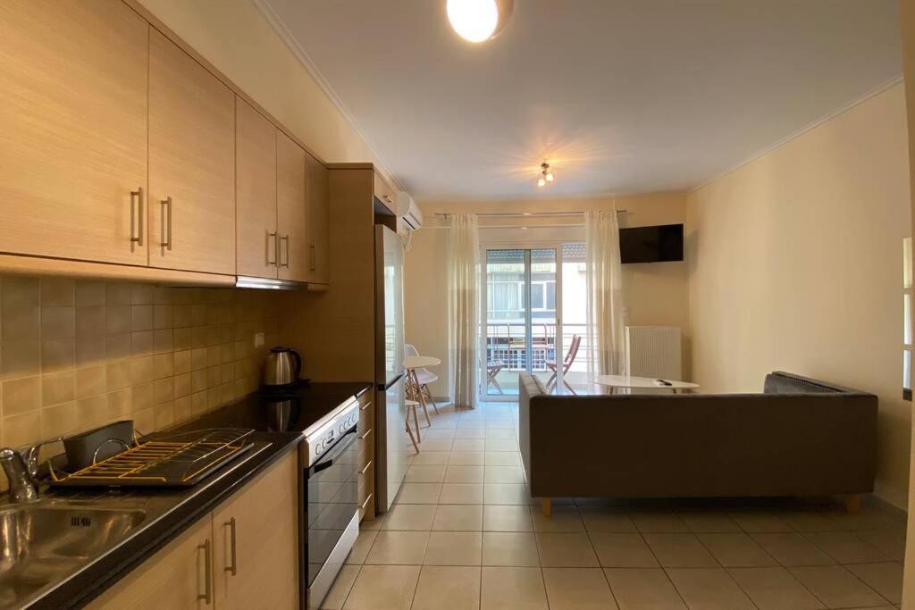 Nikitas' Apartment By The Tube Atena Exterior foto